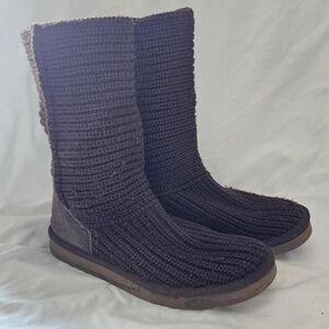 vintage y2k 2010s brown knit mid calf ugg boots